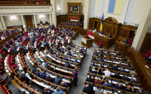 У Верховній Раді розглянуть питання компенсацій за втрачене житло переселенцям з тимчасово окупованих територій