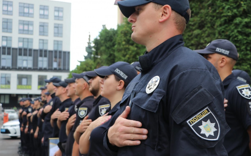 Кам'янчанам пропонують за державним замовленням вступити до вишів, які готують поліцейських
