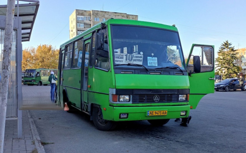 Автобуси №10 у Кам'янському: залишки минулого чи жахливий транспорт сьогодення