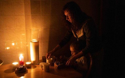 У Кам'янському в четвер, 28 серпня, вимикатимуть світло: графік та адреси відключень