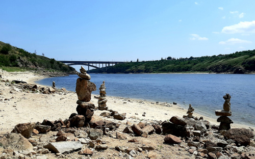 Де на Дніпропетровщині небезпечно купатися: список пляжів, які не пройшли перевірку
