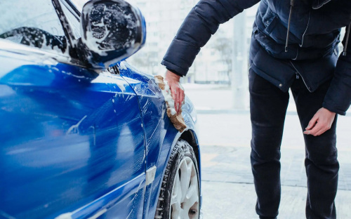  В Україні за миття авто у недозволених місцях передбачені штрафи: скільки доведеться заплатити