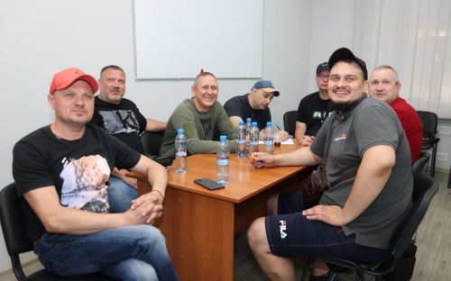 У Кам’янському хабі вітали гостей-побратимів з криворізького підприємства Групи Метінвест