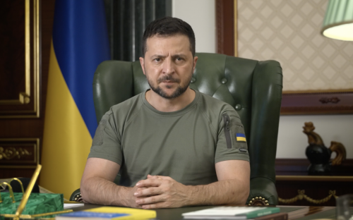 Гроші на картки та «знижка» на АЗС: Зеленський анонсував масштабну квітневу підтримку для мільйонів українців