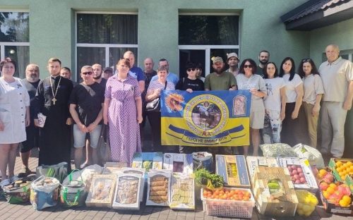 До сліз: у Кам’янському батьки загиблих Героїв відвідали поранених воїнів