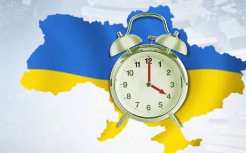 Сьогодні переходимо на літній час: лікарка з Дніпра розповіла, як впливає цей процес на організм людини