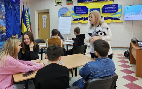 Захистись від фейків: у Кам’янському стартували майстер-класи з медіаграмотності