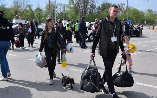 Чому європейські країни масово повертають українців додому: три категорії громадян під загрозою депортації