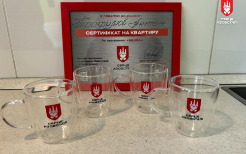 Оборонець Маріуполя Антон Трофімов отримав перше власне житло за програмою 