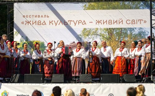 У Києві презентували унікальну зливану кашу, яку варять у селищі біля Кам'янського