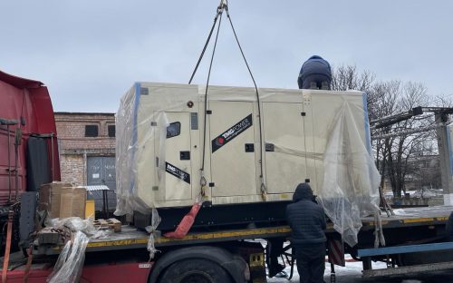 Кам’янське з водою попри блекаути: міжнародники забезпечили міський водоканал автономним живленням