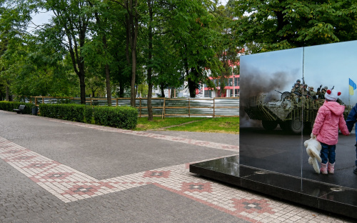 Пам’ять, що житиме у віках: у Кам’янському розпочали оновлення Меморіалу пам'яті на Майдані Героїв