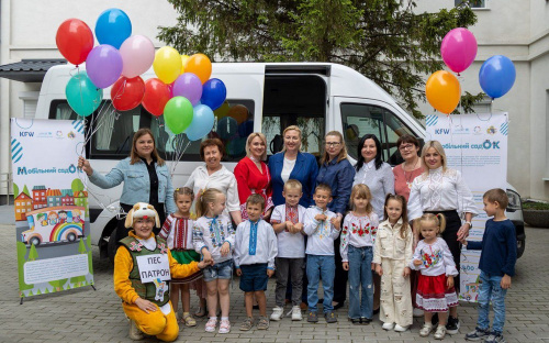 На Дніпропетровщині відкрили перший в Україні мобільний дитячий садок - подробиці