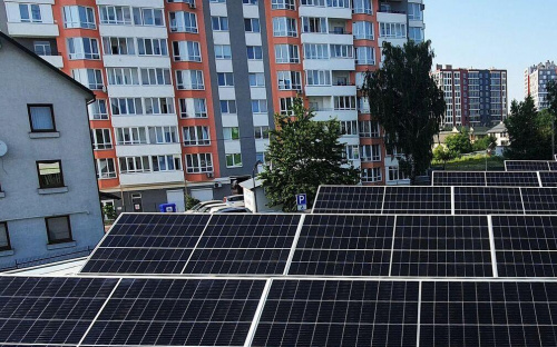 Домогосподарства Кам'янського можуть взяти кредит на сонячні панелі під 0%: як це зробити