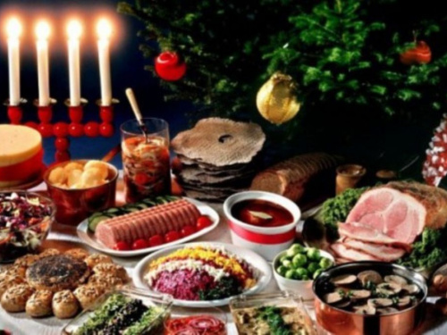 Святковий стіл-2025: українцям доведеться викласти вдвічі більше, ніж три роки тому