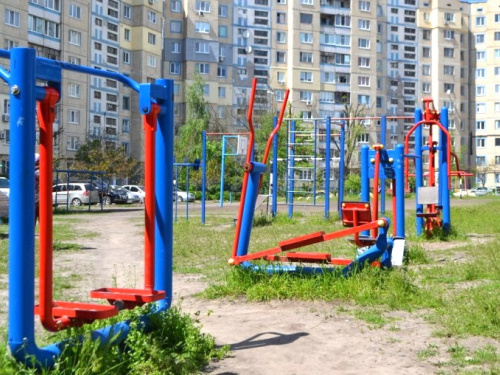 Прокачай ноги, зміцни здоров’я: популярні вуличні спортлокації Кам’янського