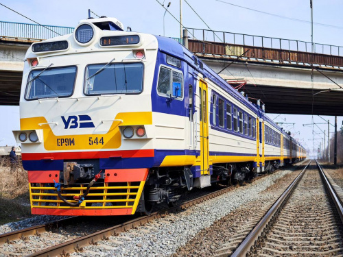 Ціна залежатиме від дня і попиту: Укрзалізниця вводить динамічні тарифи на квитки преміумкласу