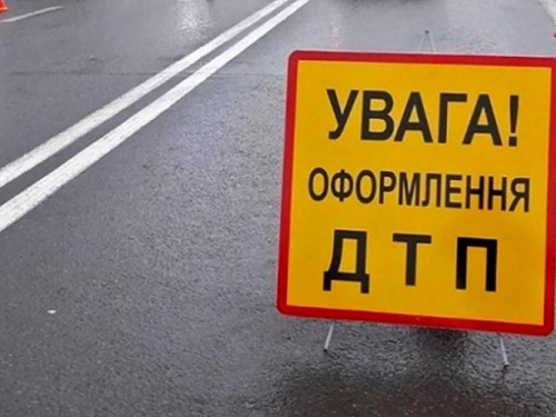 Аварія у Кам'янському: велосипедист потрапив під КамАЗ