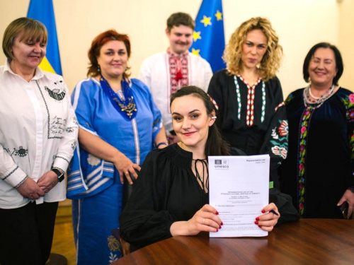Українську вишиванку офіційно подали до списку спадщини ЮНЕСКО