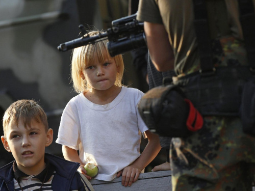 У Кам'янському понад 500 дітей отримали статус постраждалих від воєнних дій