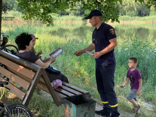 Пригоди без шкоди: вогнеборці поспілкувалися з дітьми та дорослими