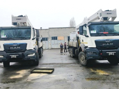 Менше відключень: енергетики Дніпропетровщини отримали спецтехніку для ремонту мереж під напругою