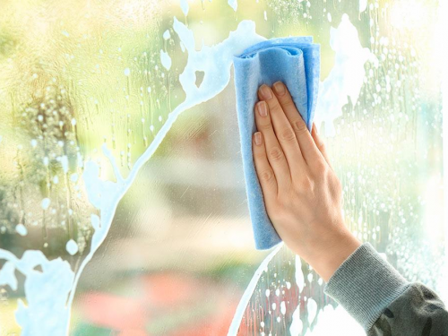 Засяє як нове: як відмити вікна після зими за 5 хвилин без жодних розводів та дорогої хімії