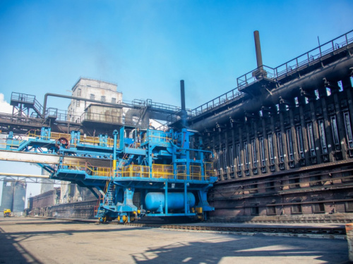 Метаморфози енергосистеми: як &quot;Южкокс&quot; замінив олійні вимикачі на вакуумні для безпеки та ефективності