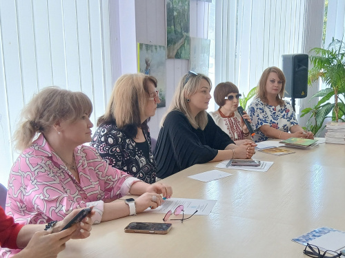 У Кам&#039;янському відбулося нагородження переможців Десятого Міжнародного літературного конкурсу VivArt