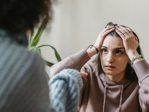 Зізнався після інтиму: на Дніпропетровщині жінка в одну мить змінила життя сім'ї через невірність чоловіка