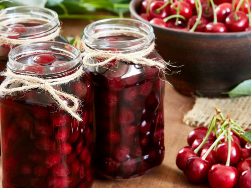 Рецепт пікантної маринованої черешні