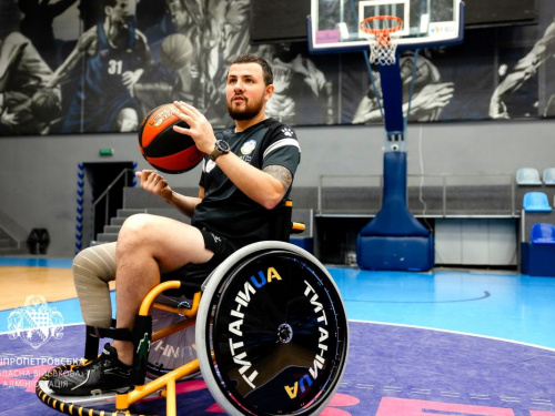 «ТитаниUA»: ветерани на візках відкрили нову сторінку баскетболу на Дніпропетровщині