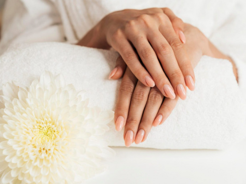 Манікюр за фазами Місяця: названо конкретні дати у квітні 2026 року, коли процедура може зашкодити здоров’ю нігтів