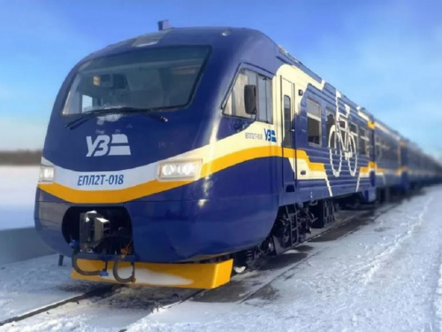 Новорічні рейси від Укрзалізниці: додаткові поїзди для пасажирів із Кам’янського