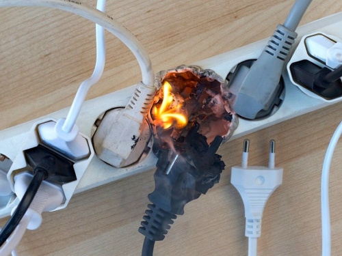 Як захистити побутові прилади під час стабілізаційних відключень - пояснення енергетиків