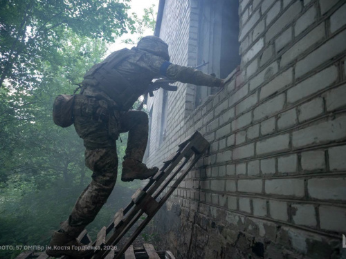 Війна переходить у фазу боротьби за логістику: як удари по Дніпропетровщині впливають на фронт