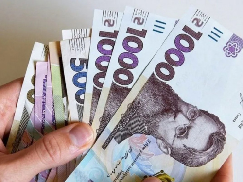 Пенсіонерам доплатять майже 1300 грн: хто саме зможе отримати надбавку