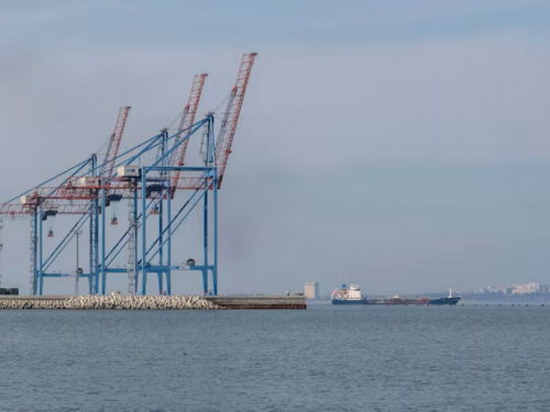 Кремль намагається відрізати Україну від моря: що відбувається з експортом