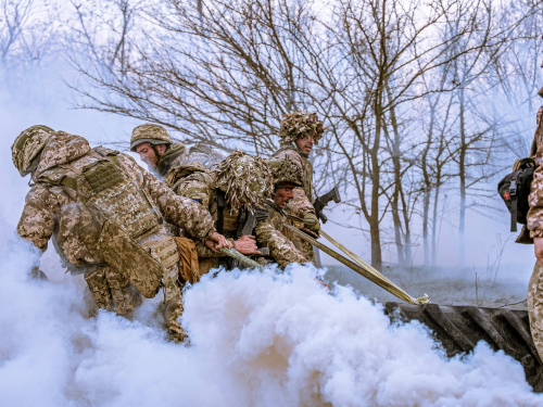 Ситуація критична: Дніпровський напрямок перетворюється на пекло, ворог шукає щілину в обороні