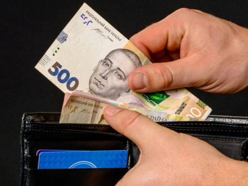 У серпні на картку поступить виплата за 2 місяці: хто отримає кошти за травень і червень