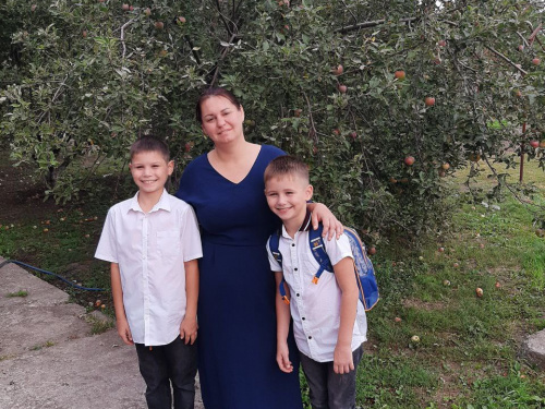 Сім&#039;ю вирвали з пекла: що робили поліцейські та капелани, щоб змінити долю двох дітей і їхньої матері