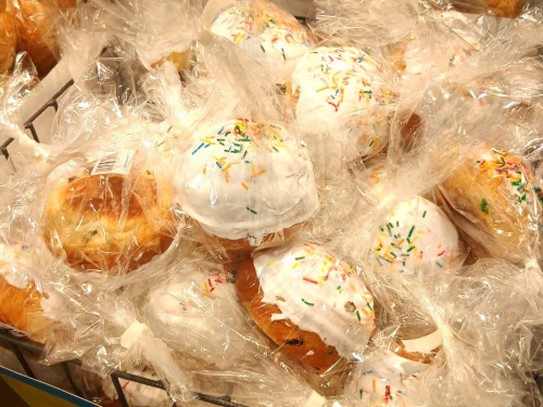 Битва «верхівок»: де у Кам’янському купити найсмачнішу прикрасу для паски