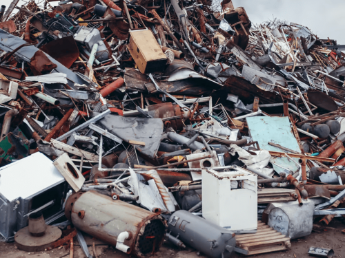 Які металеві вироби не приймають на брухт в Україні у 2025 році: перелік та штрафи