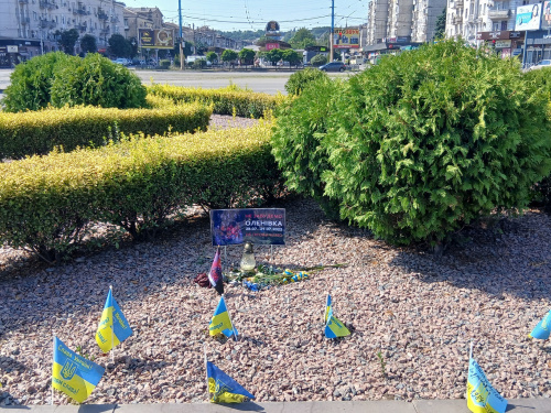 У Кам’янському провели реквієм до третьої річниці пам'яті загиблих військових в Оленівці