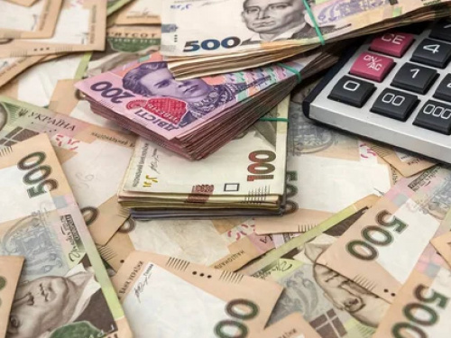 Українцям призначають довічну надбавку до пенсії: за що доплачують 10% щомісяця