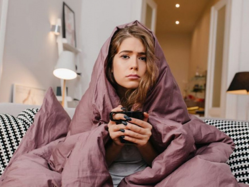 Як зігрітися вдома без електрики: лайфхаки, які допоможуть кам'янчанам пережити холод