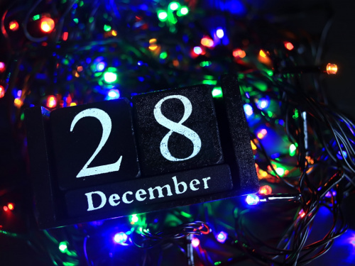 Сьогодні не можна підслуховувати: традиції та прикмети 28 грудня