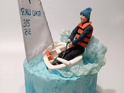 Коли торт - це мистецтво: кондитер з Дніпропетровщини створив унікальний десерт для поціновувача вітрил