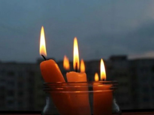 У Кам'янському в суботу, 17 січня, вимикатимуть світло: графік та адреси відключень