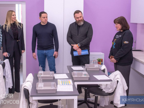 У Кам’янському оновили найстаріший ліцей: на відкриття приїхав міністр освіти